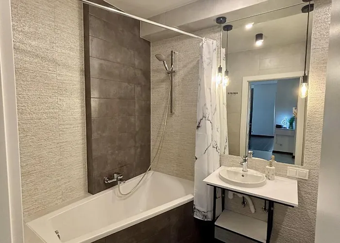 شقة Nowoczesny Pomorska Park, Swietny Dojazd, Blisko Centrum, Ul, Ckd Umed, Lumumbowo *